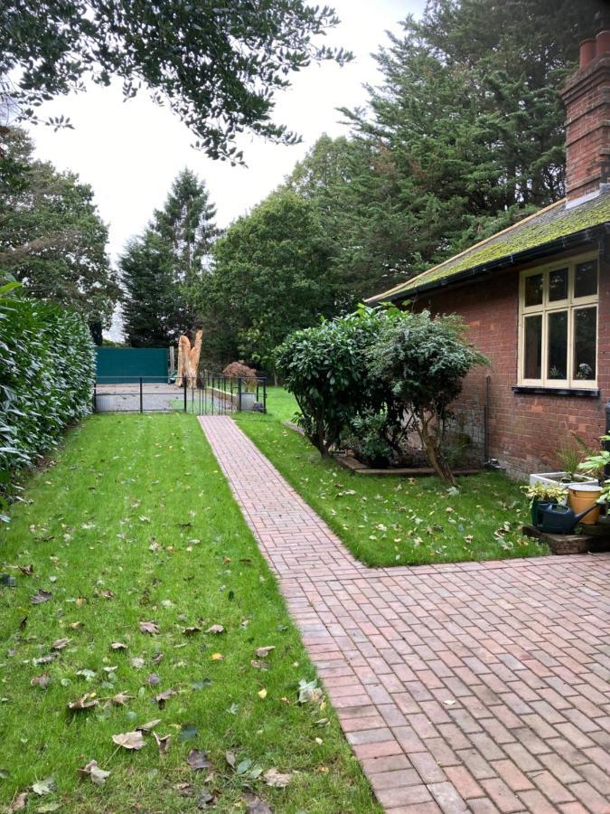 Woodland Retreat, Market Lane, Blundeston, Lowestoft Exteriör bild